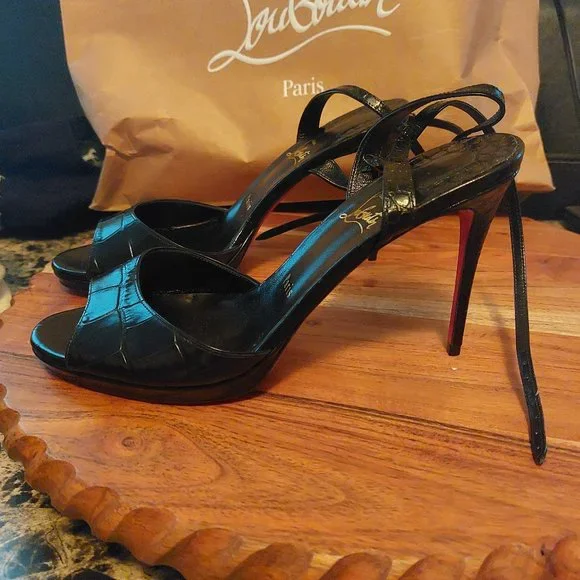 Christian Louboutin Shoes Christian Louboutin Loubiloo Black